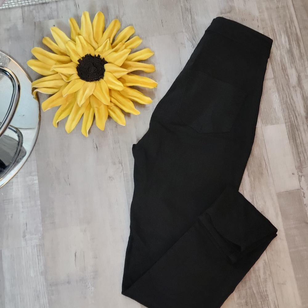 Black skinny jeans